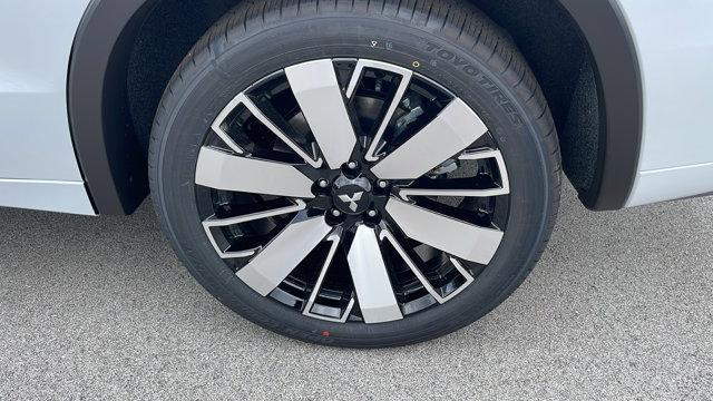 new 2025 Mitsubishi Outlander car, priced at $42,395