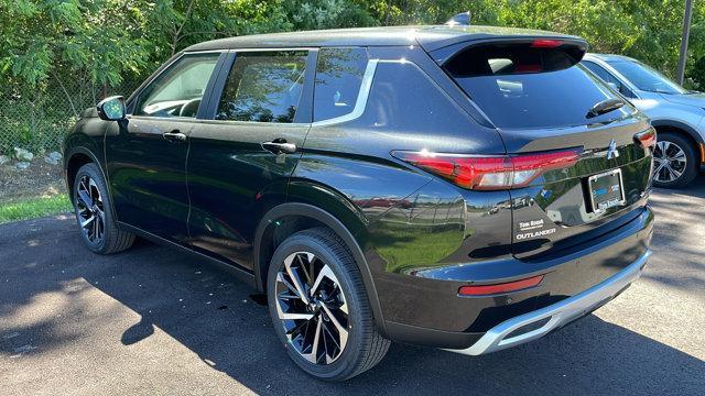 new 2024 Mitsubishi Outlander car, priced at $33,315