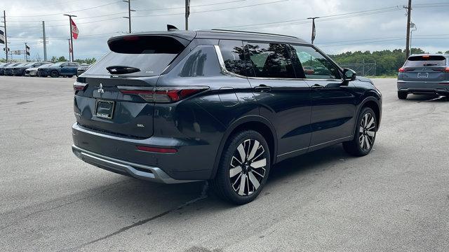 new 2025 Mitsubishi Outlander car, priced at $44,706