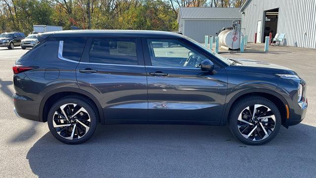 new 2024 Mitsubishi Outlander car, priced at $31,443