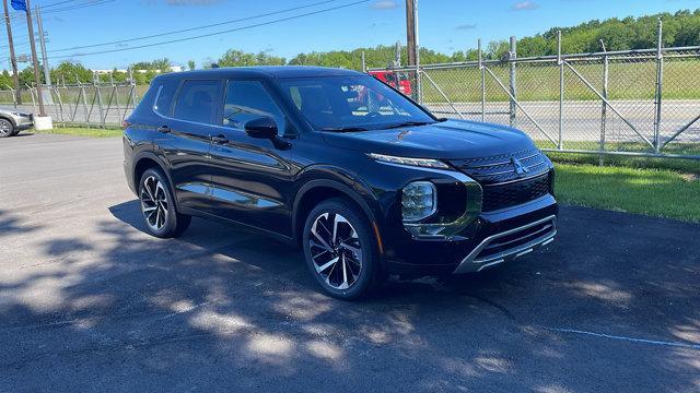 new 2024 Mitsubishi Outlander car, priced at $33,019