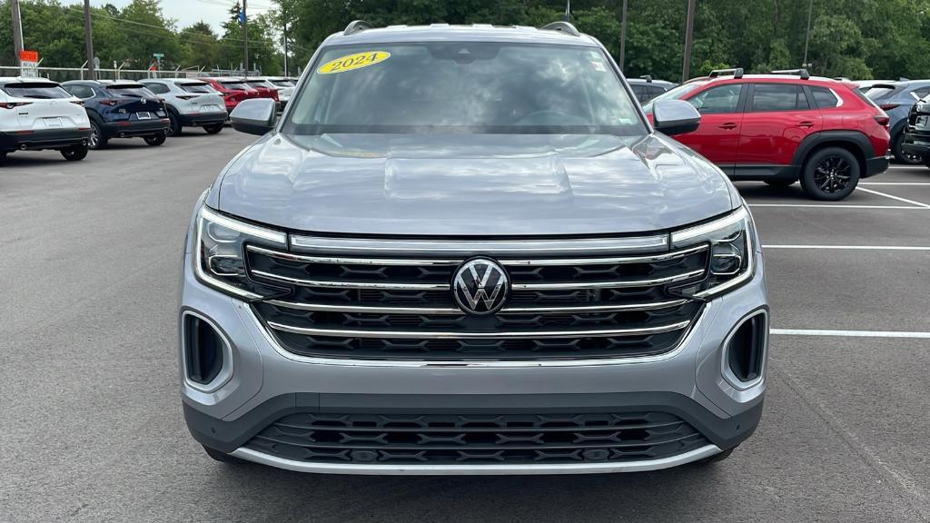 used 2024 Volkswagen Atlas car, priced at $35,799