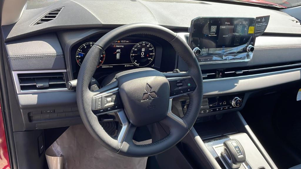 new 2024 Mitsubishi Outlander car, priced at $37,429