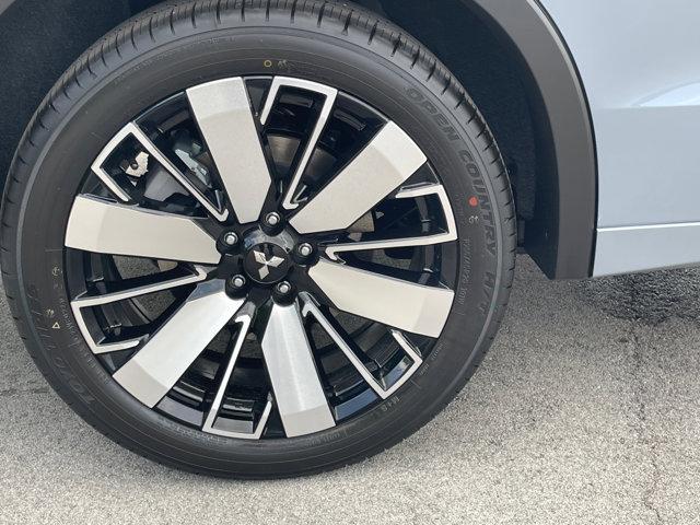 new 2025 Mitsubishi Outlander car, priced at $44,885