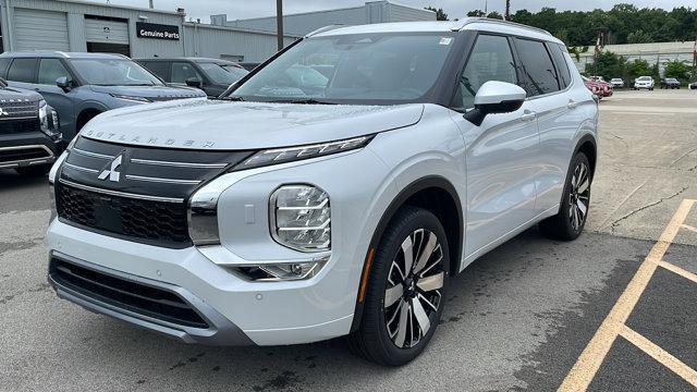 new 2025 Mitsubishi Outlander car, priced at $41,992