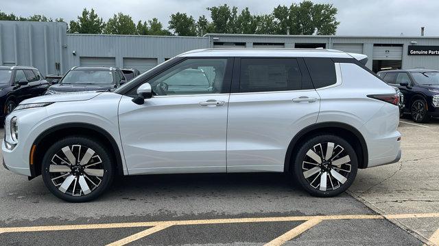 new 2025 Mitsubishi Outlander car, priced at $41,992