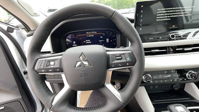 new 2025 Mitsubishi Outlander car, priced at $41,992