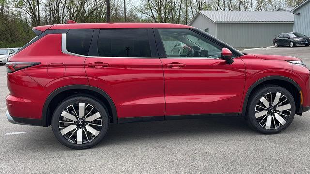 new 2025 Mitsubishi Outlander car, priced at $37,270