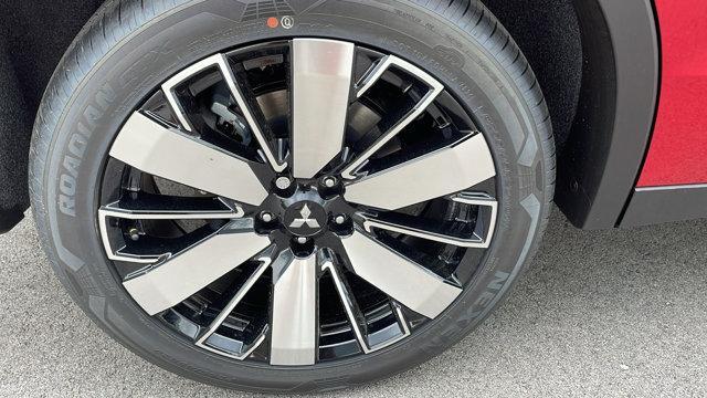 new 2025 Mitsubishi Outlander car, priced at $37,270