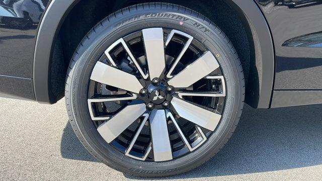 new 2025 Mitsubishi Outlander car, priced at $39,965