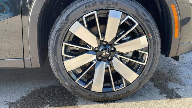 new 2025 Mitsubishi Outlander car, priced at $38,500