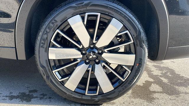 new 2025 Mitsubishi Outlander car, priced at $38,500
