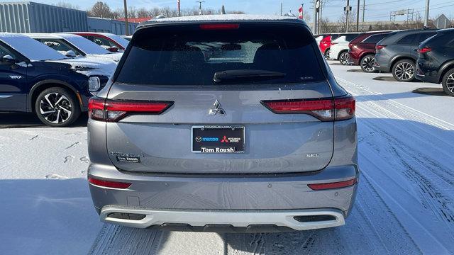 used 2022 Mitsubishi Outlander car, priced at $28,104