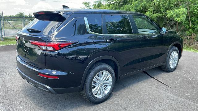 new 2024 Mitsubishi Outlander car, priced at $32,565