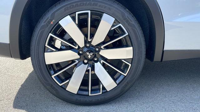 new 2025 Mitsubishi Outlander car, priced at $39,065
