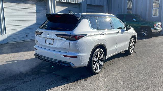 new 2025 Mitsubishi Outlander car, priced at $43,402