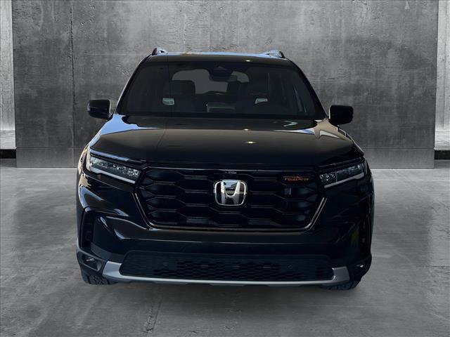 new 2025 Honda Pilot car, priced at $48,751