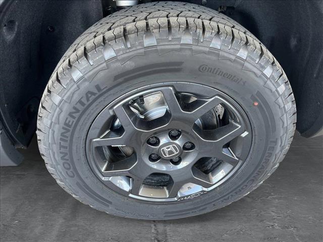 new 2025 Honda Pilot car, priced at $48,751