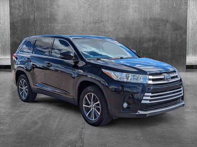 used 2019 Toyota Highlander car, priced at $23,487