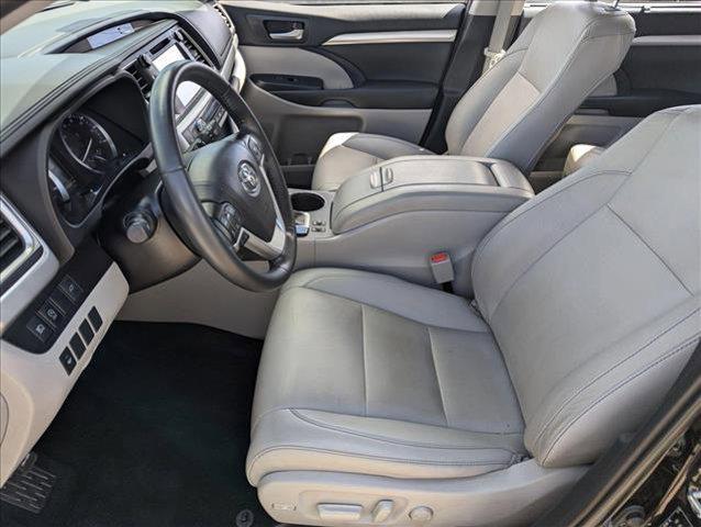 used 2019 Toyota Highlander car, priced at $23,487