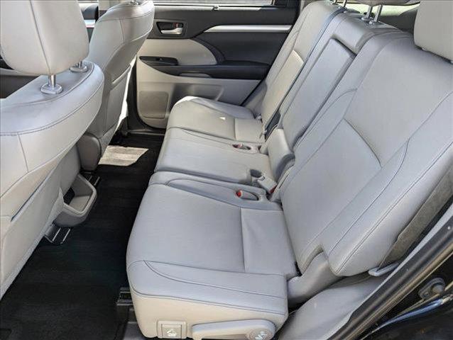 used 2019 Toyota Highlander car, priced at $23,487