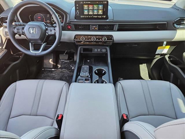 new 2025 Honda Pilot car, priced at $48,605