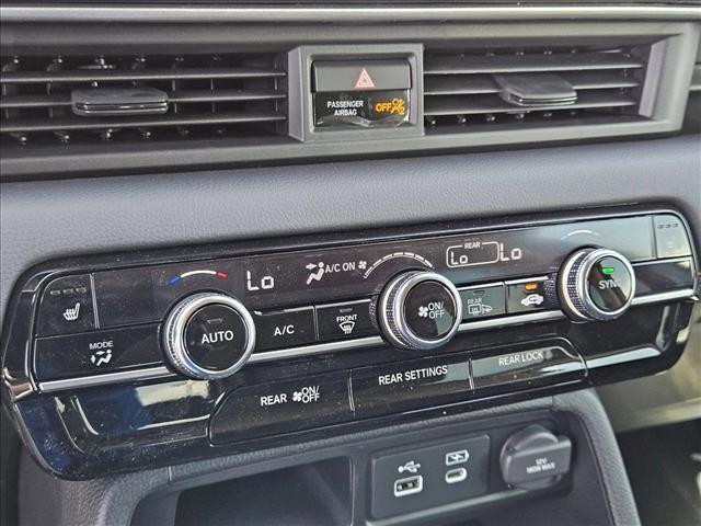 new 2025 Honda Pilot car, priced at $46,658