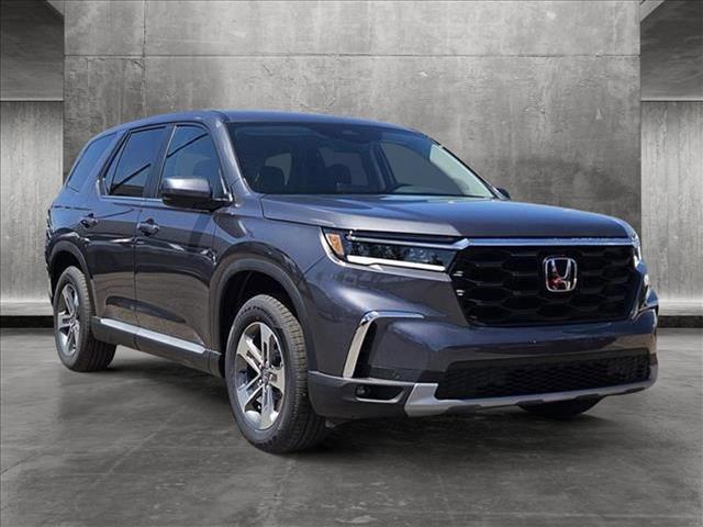 new 2025 Honda Pilot car, priced at $45,251