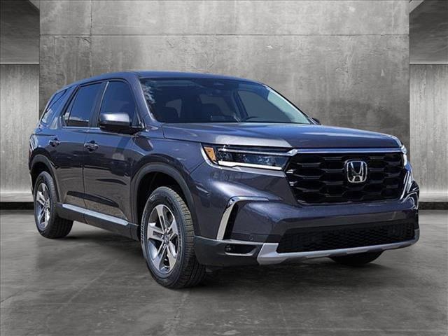 new 2025 Honda Pilot car, priced at $44,551