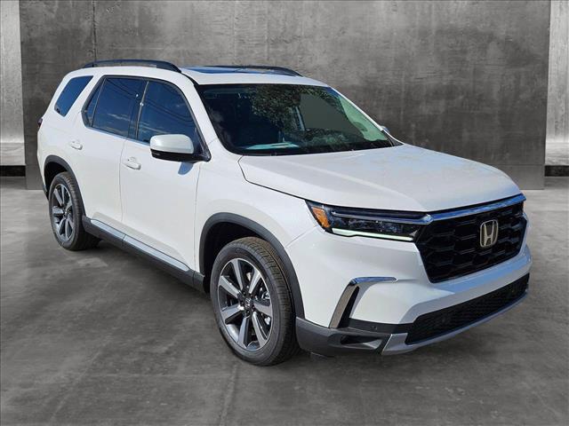 new 2025 Honda Pilot car, priced at $47,734