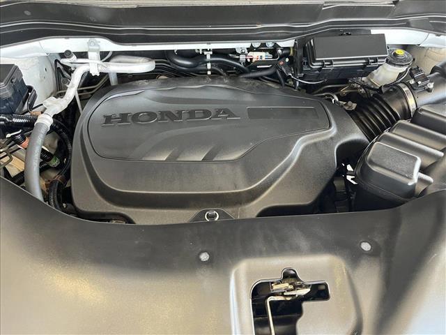 used 2022 Honda Pilot car, priced at $29,697
