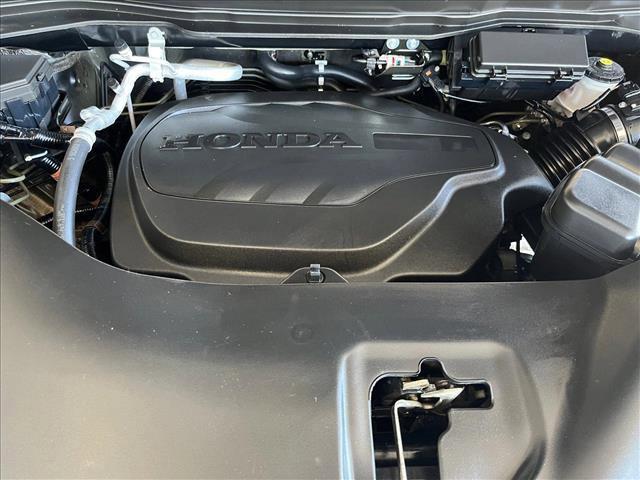 used 2022 Honda Pilot car, priced at $33,999