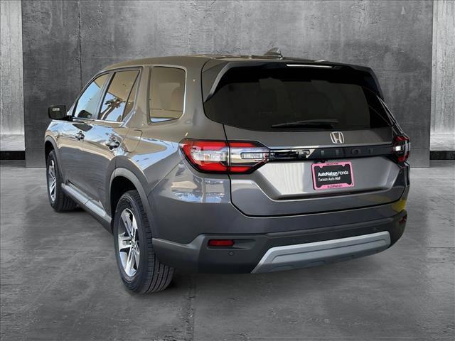 new 2025 Honda Pilot car, priced at $43,161