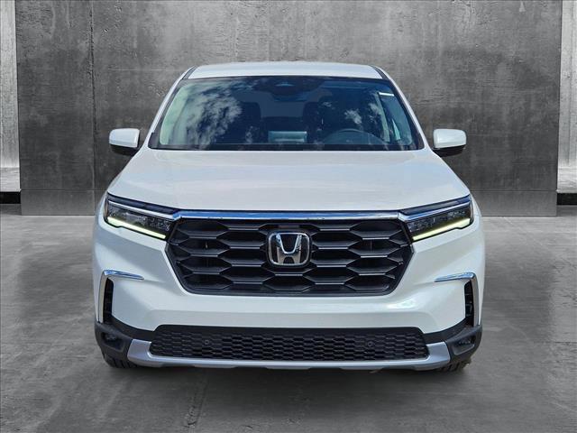 new 2025 Honda Pilot car, priced at $46,267