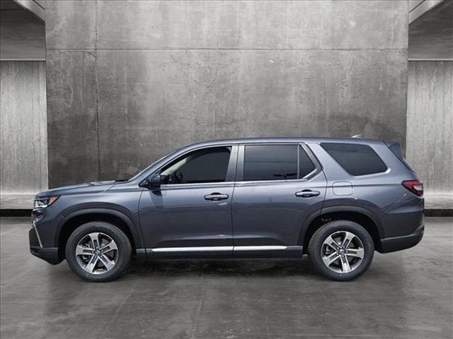 new 2025 Honda Pilot car, priced at $45,251