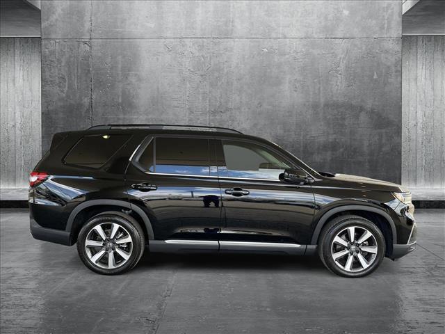 used 2023 Honda Pilot car, priced at $44,770