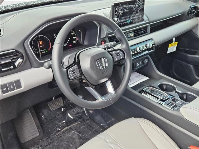 new 2025 Honda Pilot car, priced at $49,725