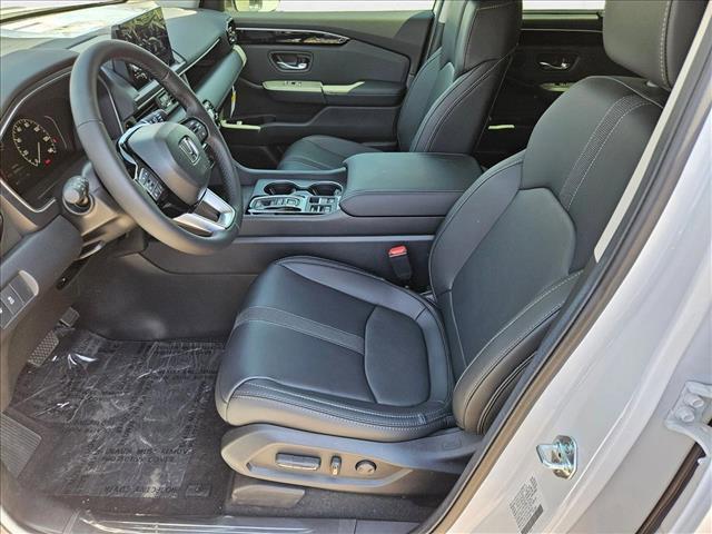 new 2025 Honda Pilot car, priced at $45,077