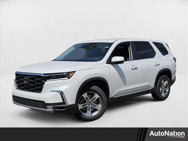 new 2025 Honda Pilot car, priced at $45,077