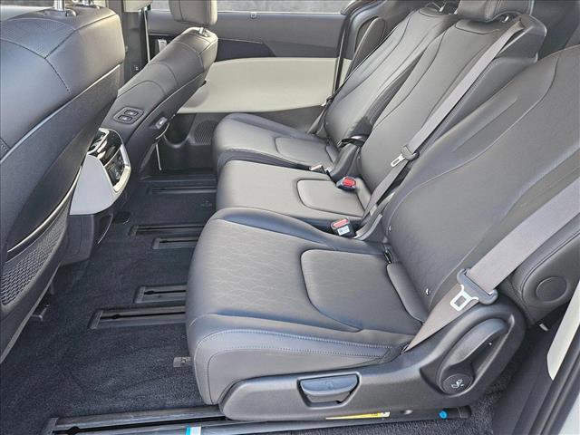 used 2024 Kia Carnival car, priced at $41,890