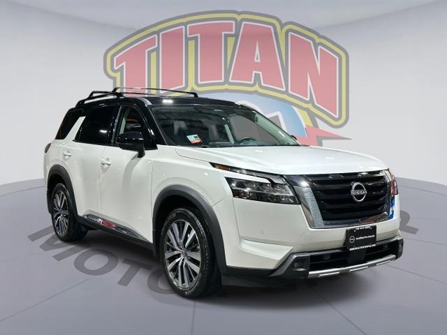used 2022 Nissan Pathfinder car, priced at $38,025