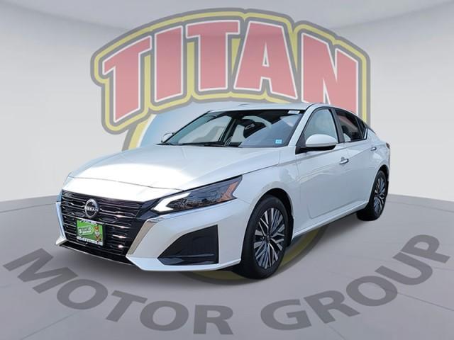 used 2023 Nissan Altima car, priced at $20,398