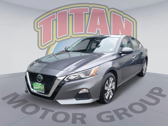 used 2022 Nissan Altima car, priced at $23,625