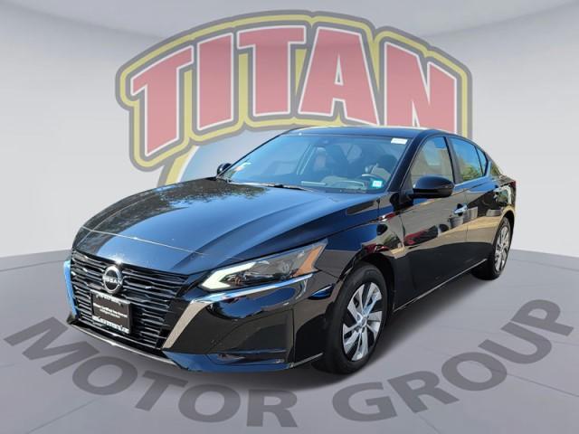 used 2023 Nissan Altima car, priced at $18,787