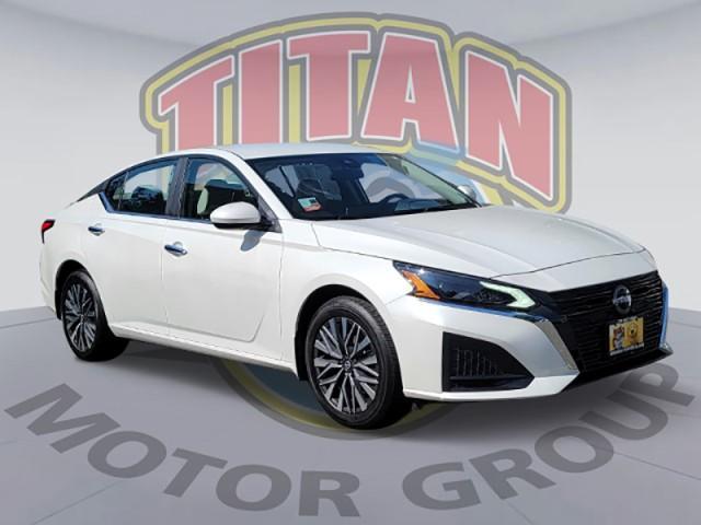 used 2023 Nissan Altima car, priced at $21,872