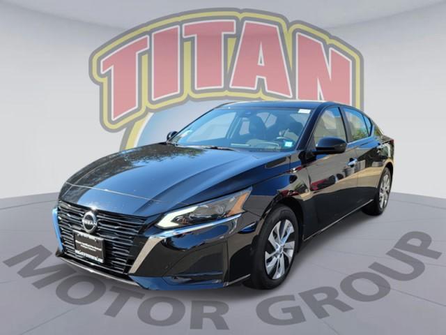 used 2023 Nissan Altima car, priced at $18,989