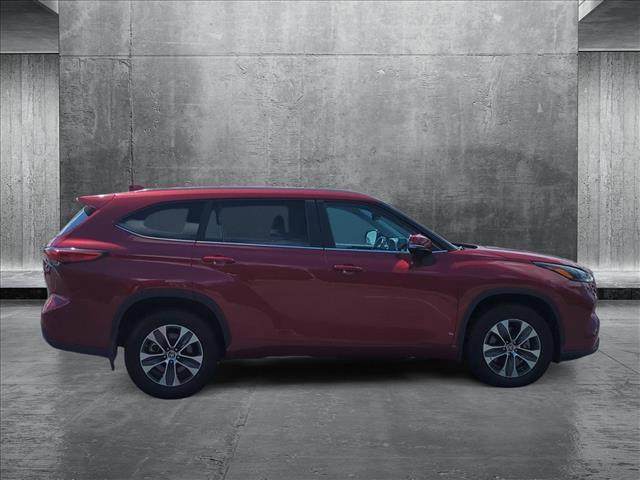 used 2023 Toyota Highlander car, priced at $38,858