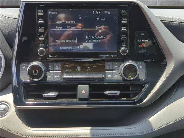 used 2022 Toyota Highlander car, priced at $33,482