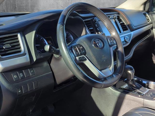 used 2018 Toyota Highlander car, priced at $23,099