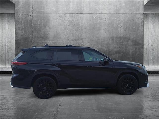 used 2023 Toyota Highlander car, priced at $38,691